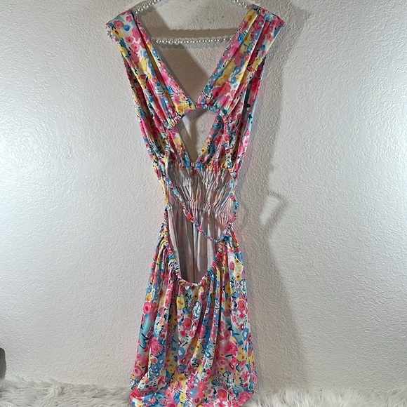 Floral V-Neck Colorful Sexy Open Back Mini Dress Size Large - Picture 7 of 16